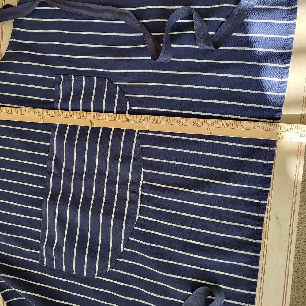 "Catherine" Apron - Picture 6 of 6